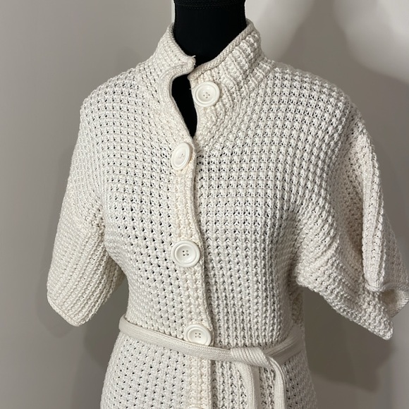 Style& Co Ivory Collared Chunky Knit belted short sleeve long sweater. - Picture 4 of 6